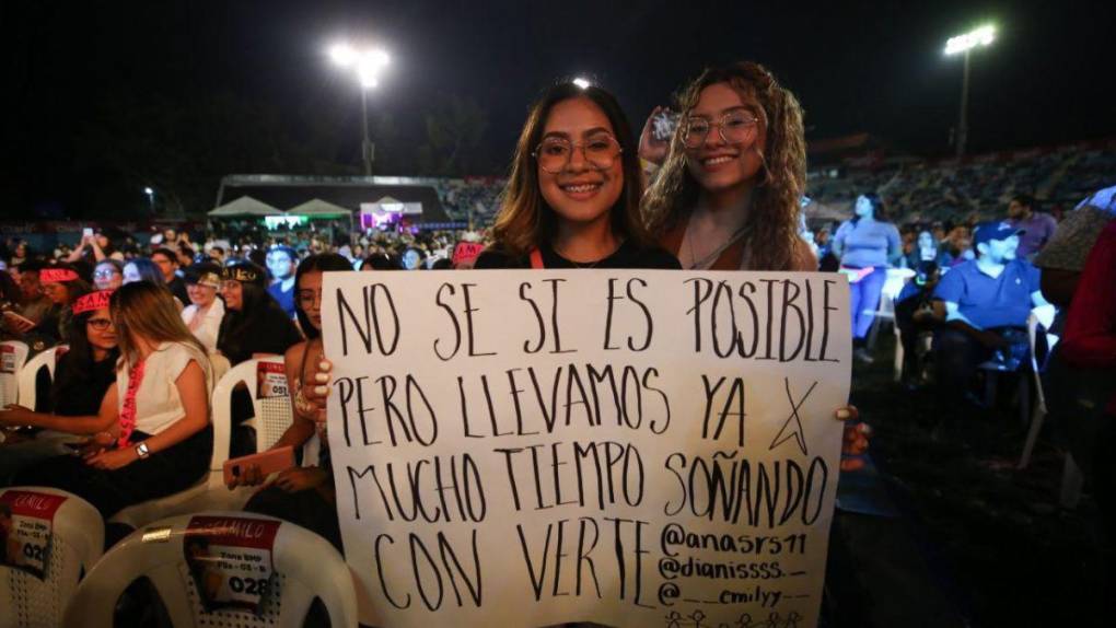 Gran ambiente en la capital para bailar al ritmo de Camilo