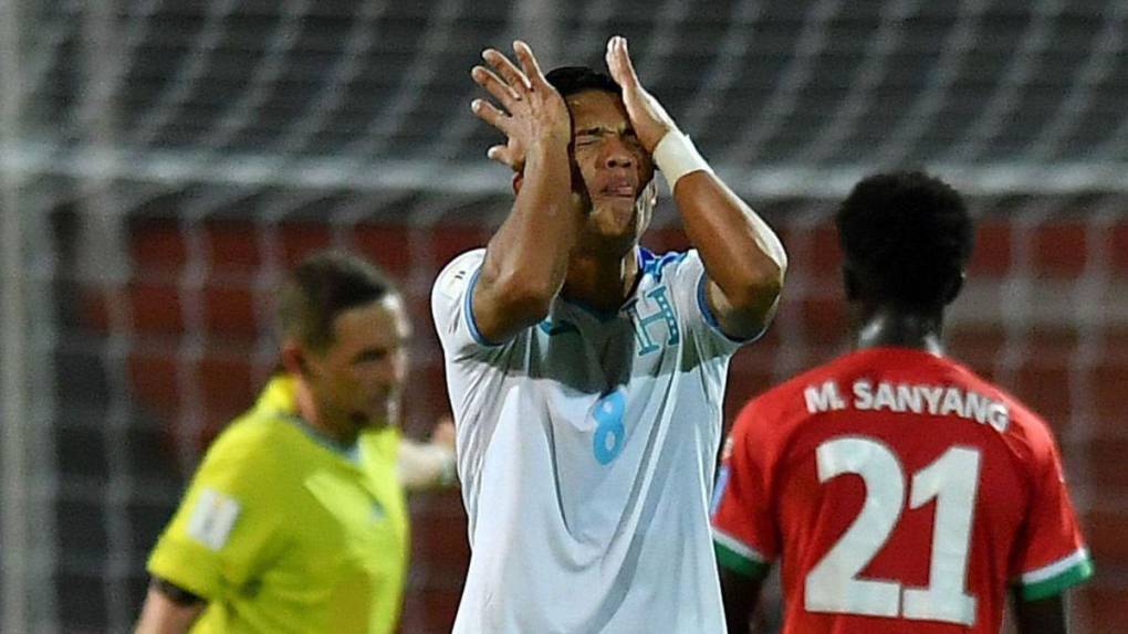 De la euforia a la frustración con el VAR: la derrota de Honduras ante Gambia en imágenes