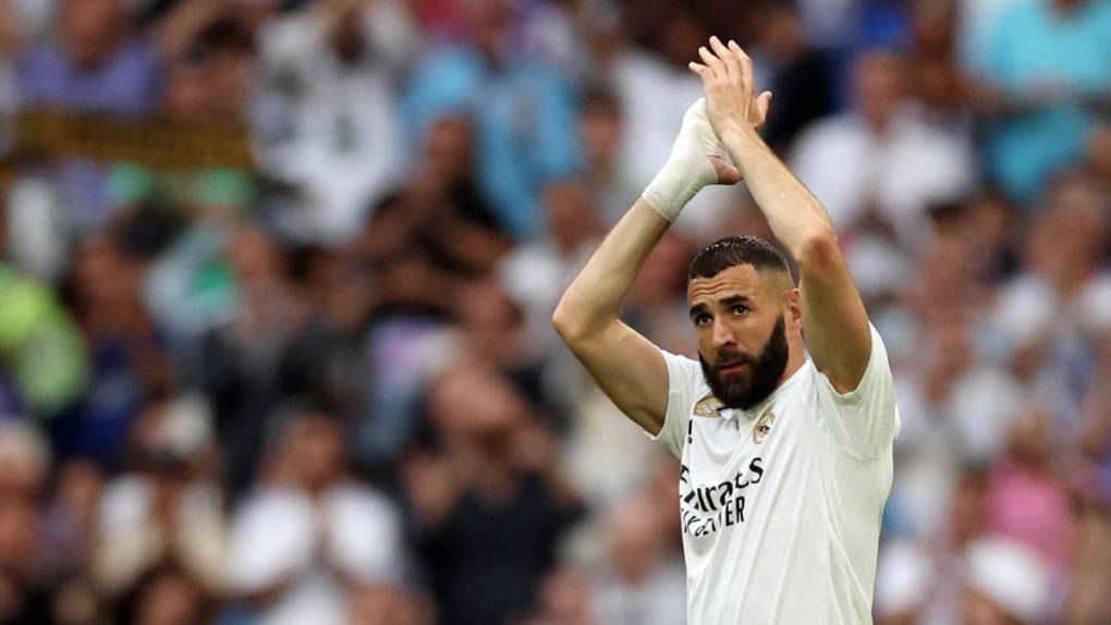 Aplausos, un último grito y homenaje a Benzema en su despedida del Real Madrid