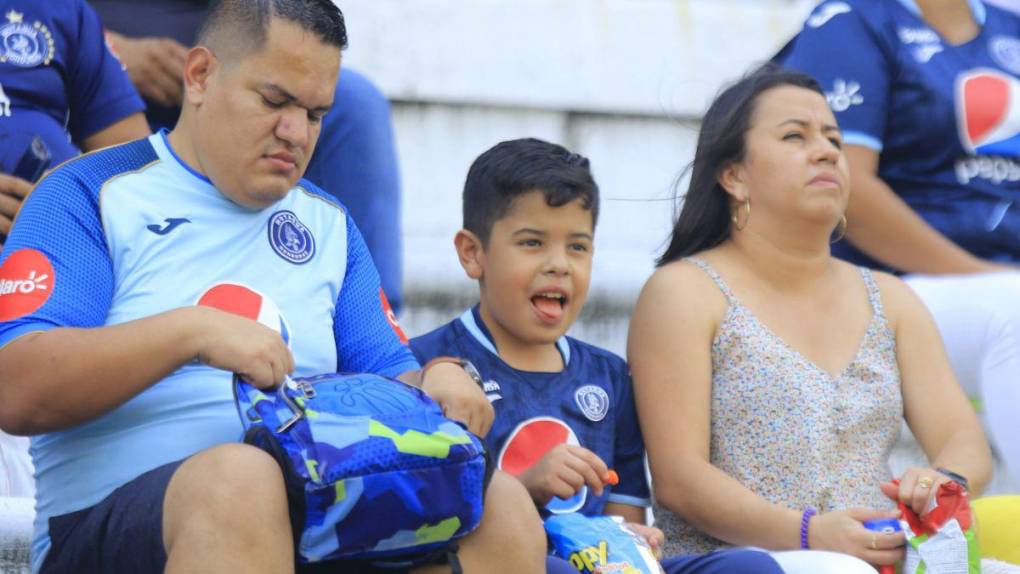 Motagua vs Tigres: aficionados de las águilas comienzan a pintar de azul el Olímpico Metropolitano