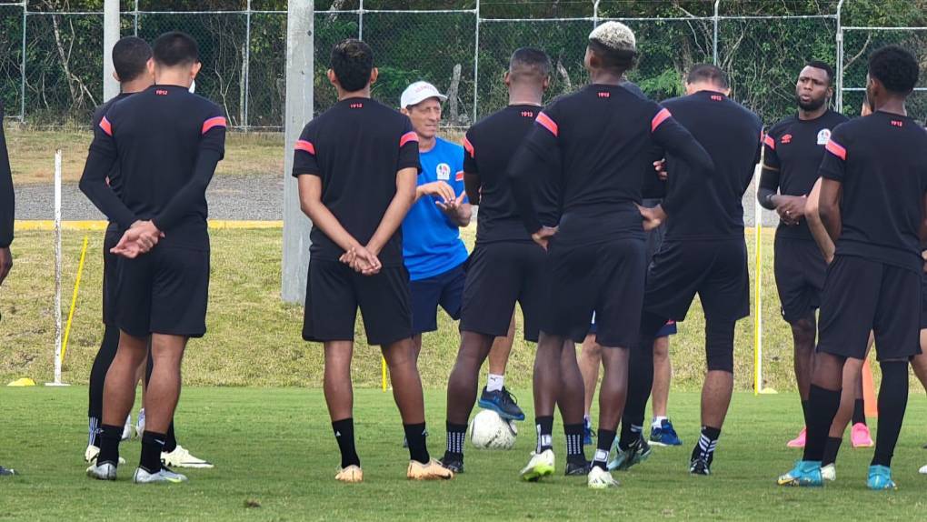 Olimpia entrena con su ‘nuevo’ fichaje previo a inicio torneo Clausura