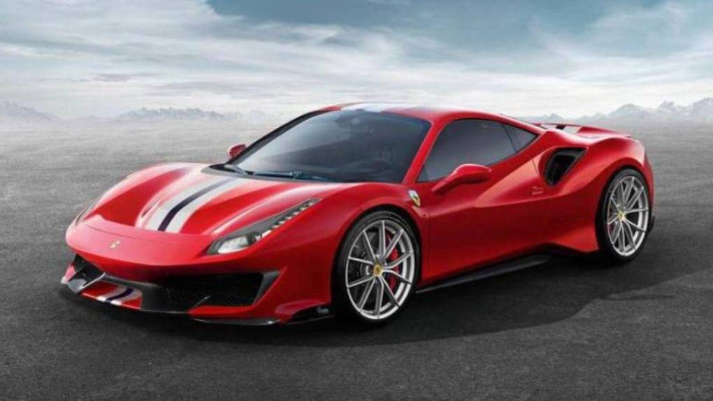 Ferrari 488 Pista: el lujoso auto que compró pero no puede usar Kylian Mbappé