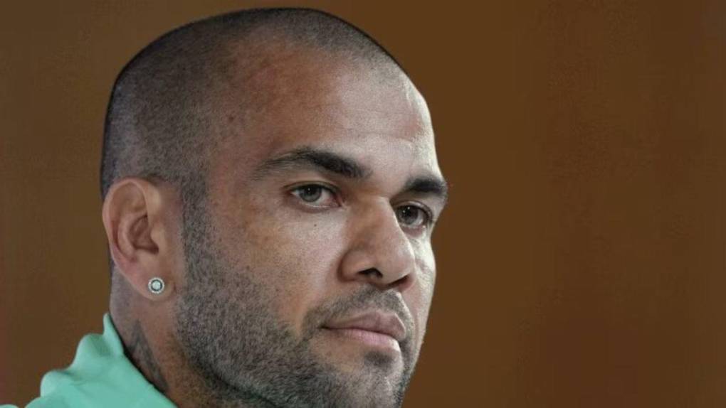 Grave acusación, prisión sin fianza y complicado panorama: lo que debes saber sobre el arresto de Dani Alves