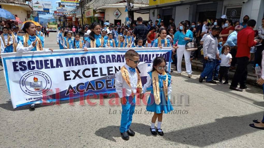 Niños rindieron honor con coloridos desfiles en Danlí