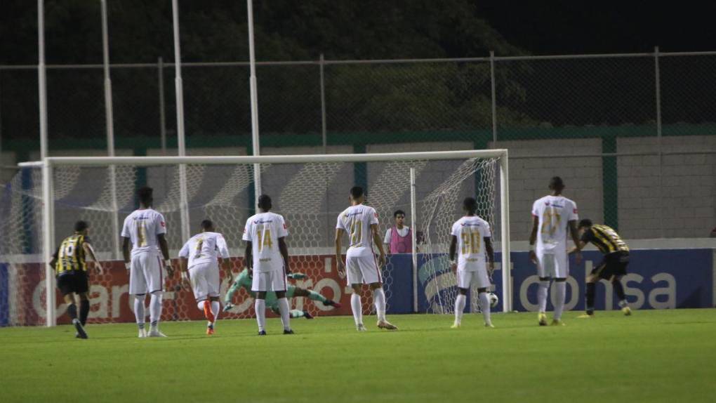 El gesto de Boniek, la locura de Ninrod y las bellezas: lo que no se vio de la jornada sabatina en la Liga Nacional