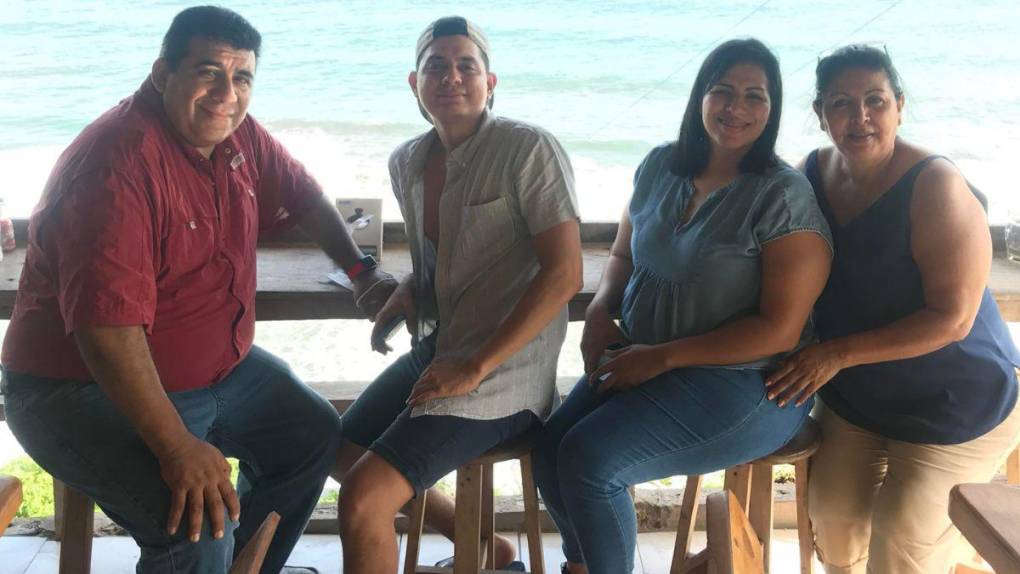 Viajó a festejar el cumpleaños de su hija y murió ahogado: tragedia de salvadoreño en Roatán