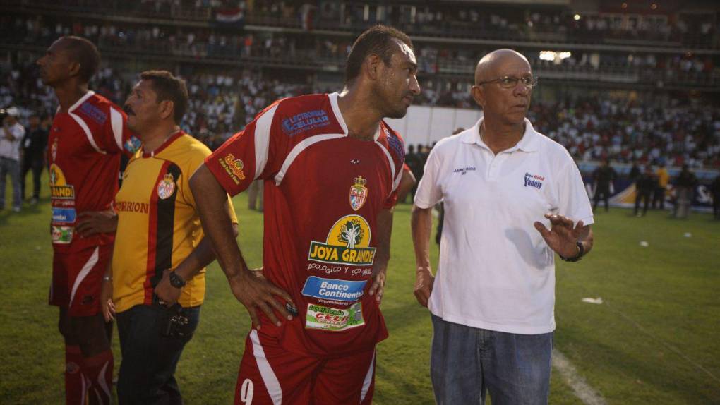 Bengtson se acerca al “Matador”: los máximos goleadores en la historia de la Liga Nacional