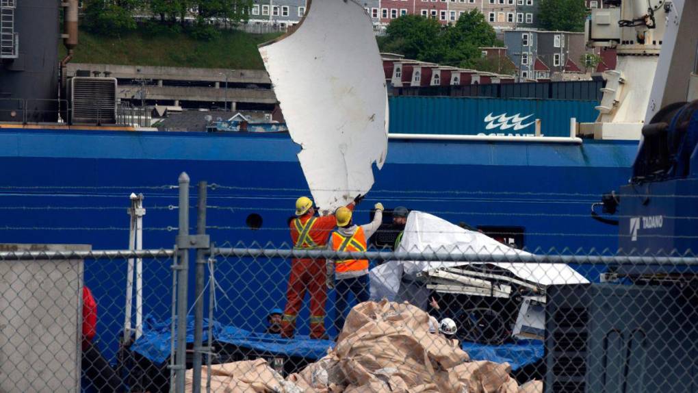 Así llegaron los restos del sumergible Titán a Canadá tras ser recuperados del fondo del océano