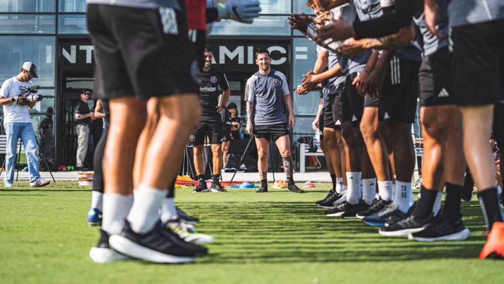 ¡Con pasillo incluido! Así fue el primer entrenamiento de Messi con el Inter Miami