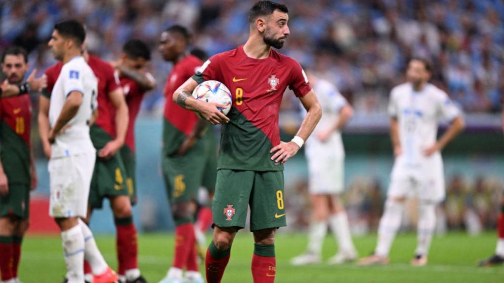 Gran actuación de Fernandes y la frustración de Suárez: las imágenes del triunfo de Portugal sobre Uruguay