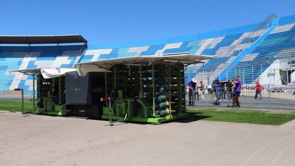 ¿Futura mesa de billar? Así marcha la instalación del nuevo césped del Estadio Nacional