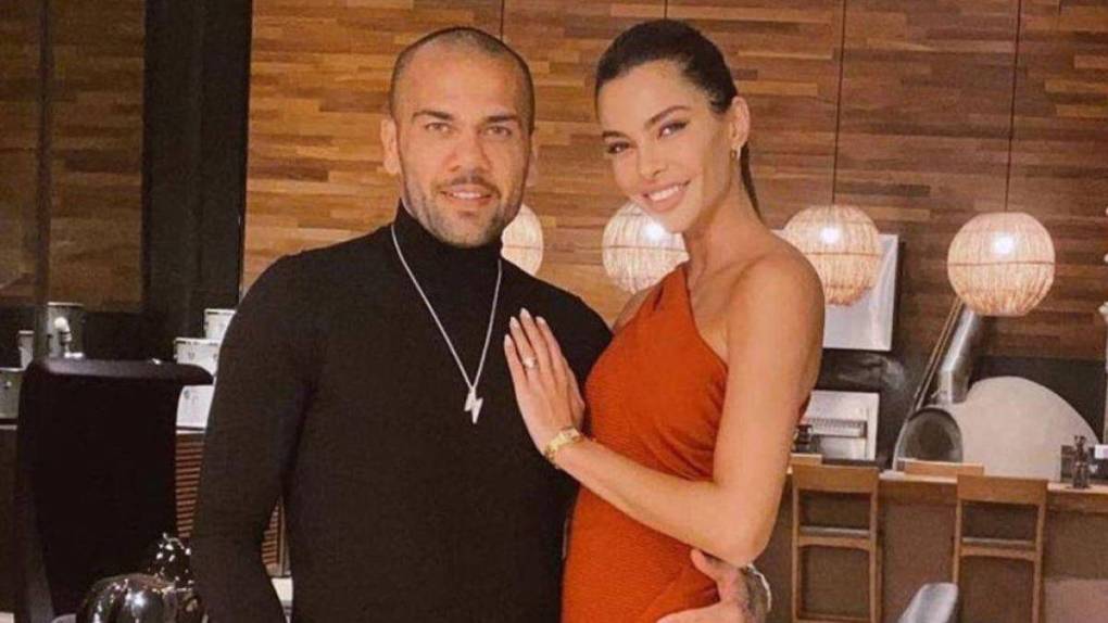 Joana Sanz, esposa de Dani Alves, desmiente los rumores sobre supuesto divorcio