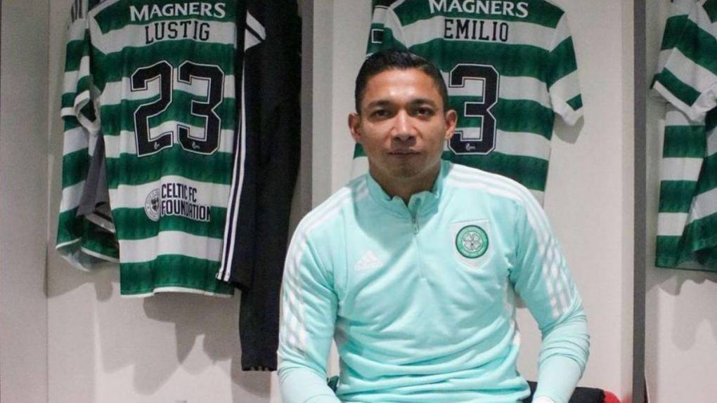 ¡Entre cracks! Las fotos de Emilio Izaguirre en el partido de leyendas entre Liverpool y Celtic