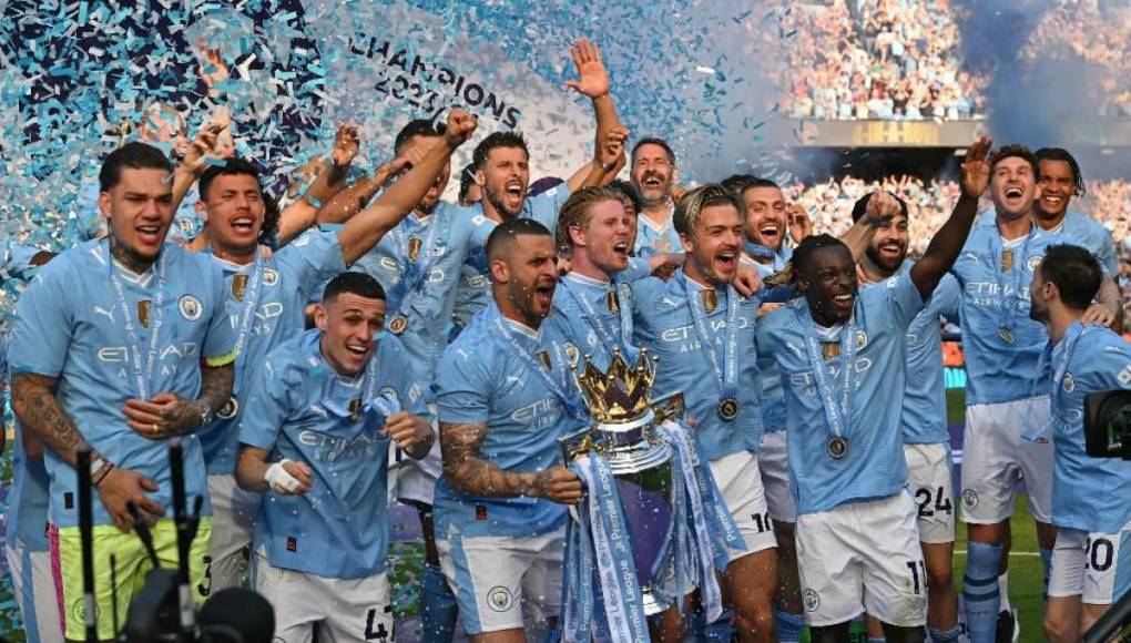 Grealish ebrio y así fue captado: la ‘loca’ fiesta del City campeón de Premier