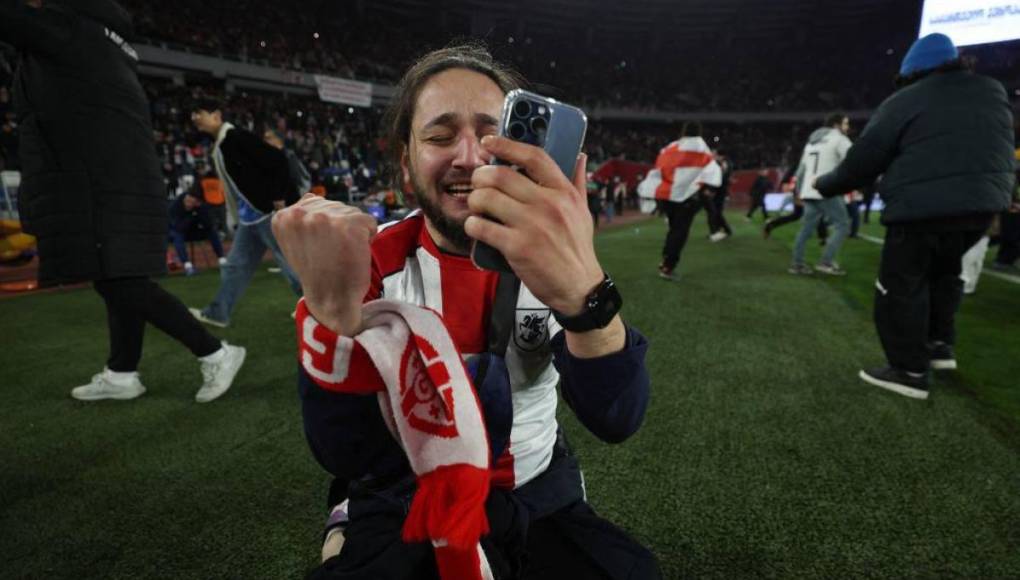 Eufórica celebración en Georgia por clasificar por primera vez a una Eurocopa