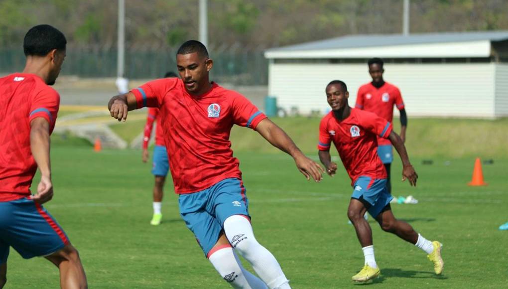 Jugadores del Olimpia que se les venció el contrato al terminar el torneo Clausura 2024