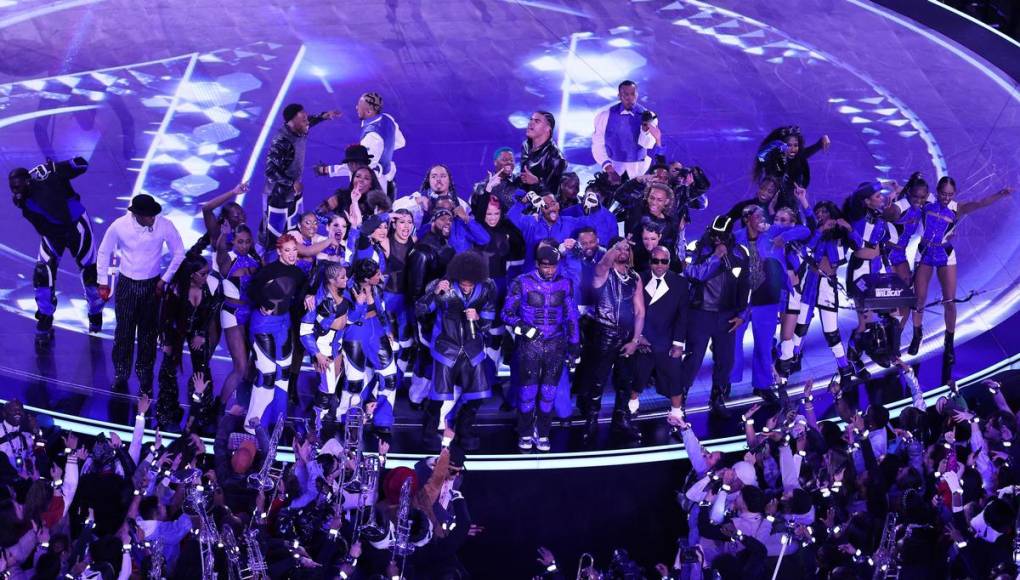 Los mejores momentos del Halftime Show de Usher en el Super Bowl LVIII