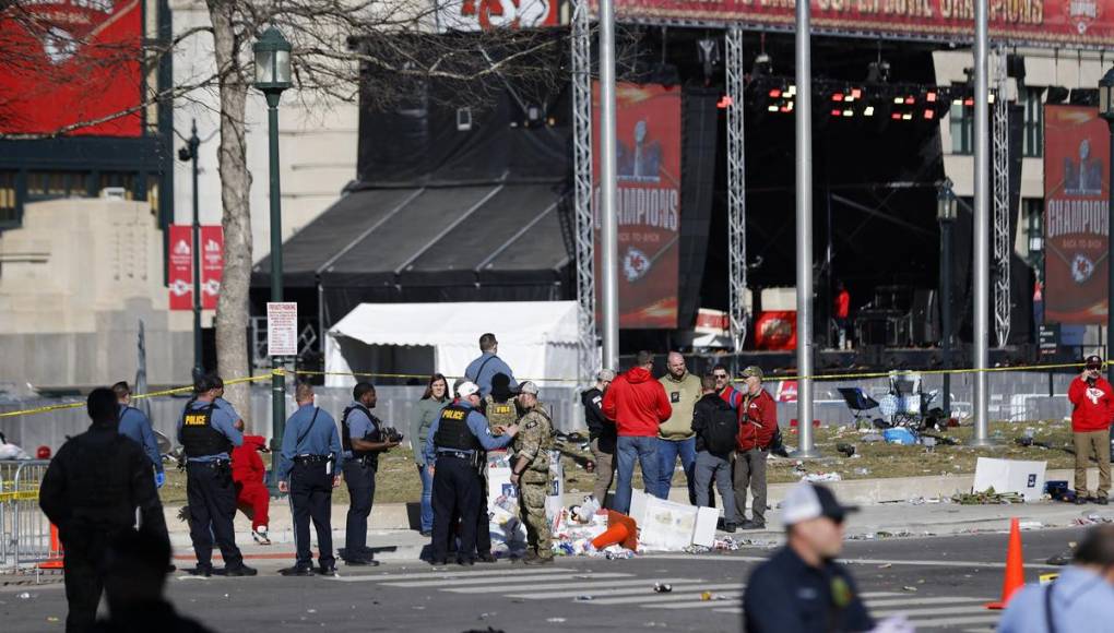 Un muerto y nueve heridos: ¿qué se sabe del tiroteo en el desfile del Super Bowl?