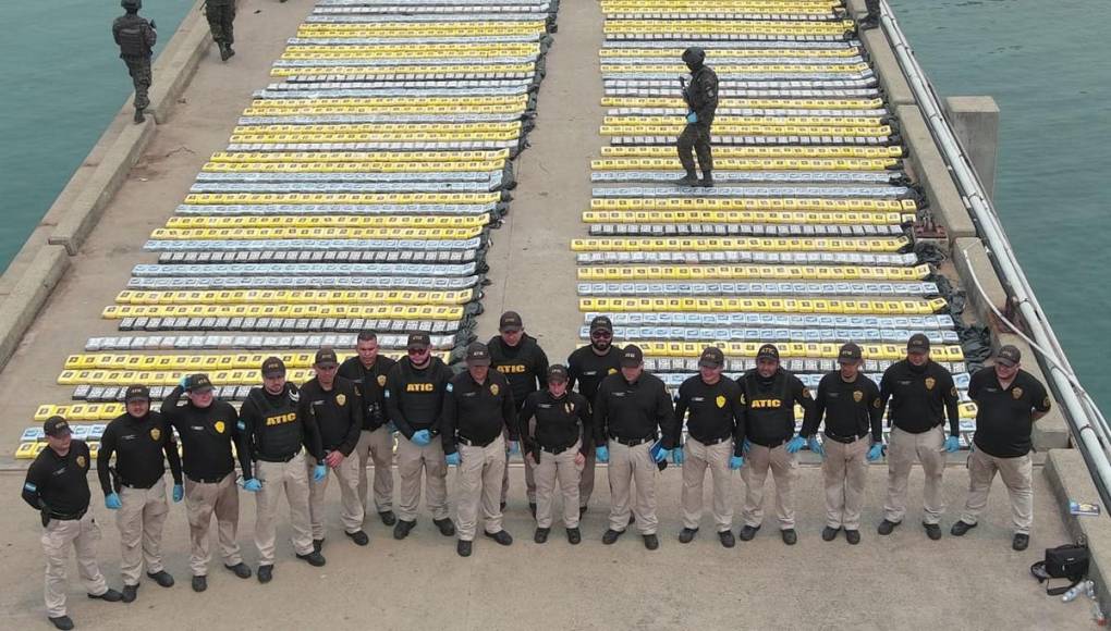 Más de 2.7 toneladas de cocaína fue incautada entre el MP y la Fuerza Naval