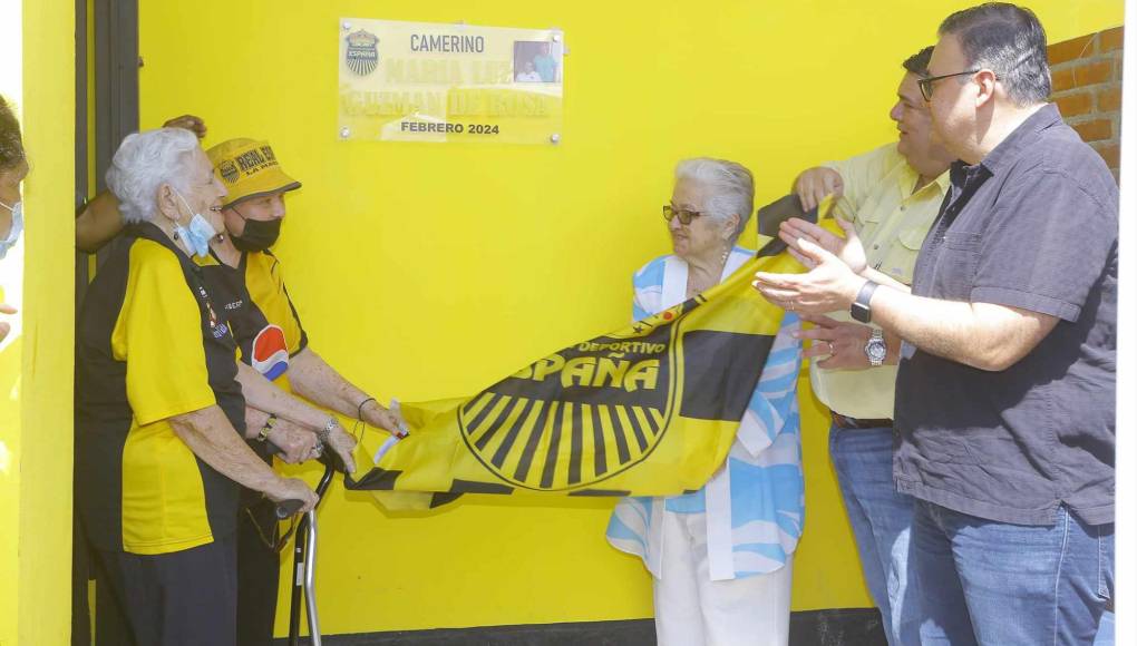 Real España inaugura camerino para jugadores de sus reservas