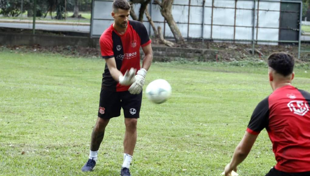 Extranjeros y mundialista: ¡20 jugadores que se quedaron sin contrato en Liga Nacional!