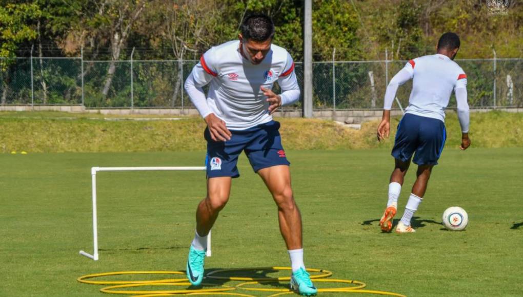 Olimpia y su poderoso 11 para clásico ante Real España