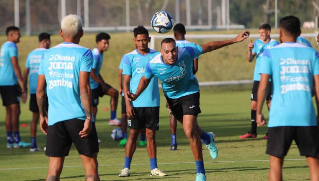 Honduras entrenó ya pensando en Costa Rica con varias sorpresas