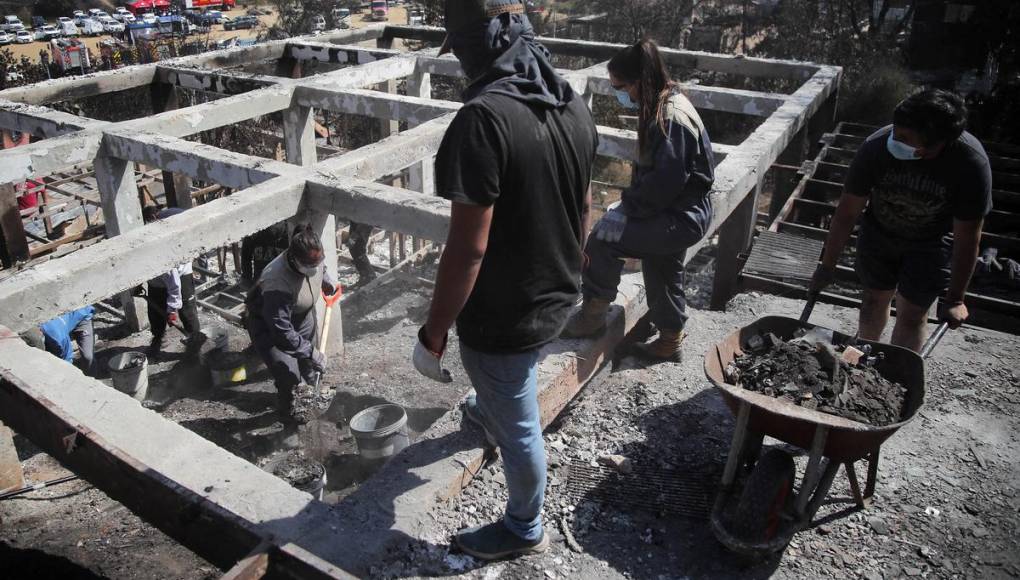 Chile llora Valparaíso: suman 122 muertos en incendios forestales