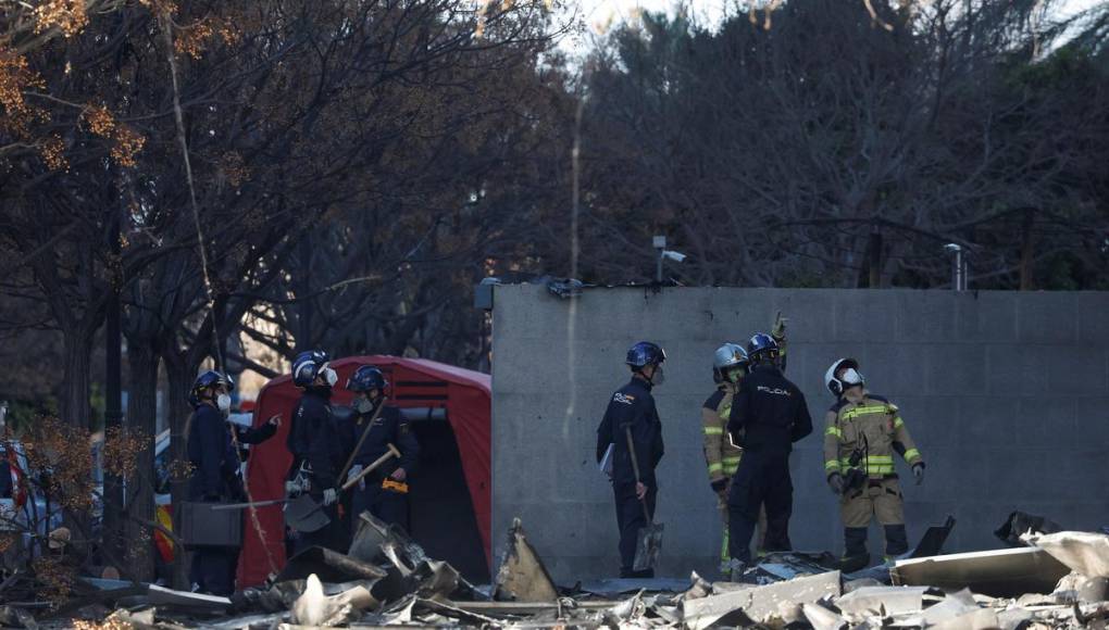 Sobrevivientes de incendio en Valencia: En “minutos, nos habíamos quedado sin nada”