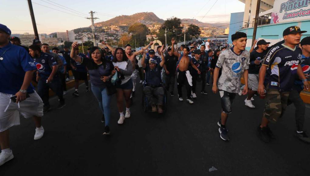 Motagua-Olimpia: Zafarrancho en las afueras del Nacional previo al Clásico