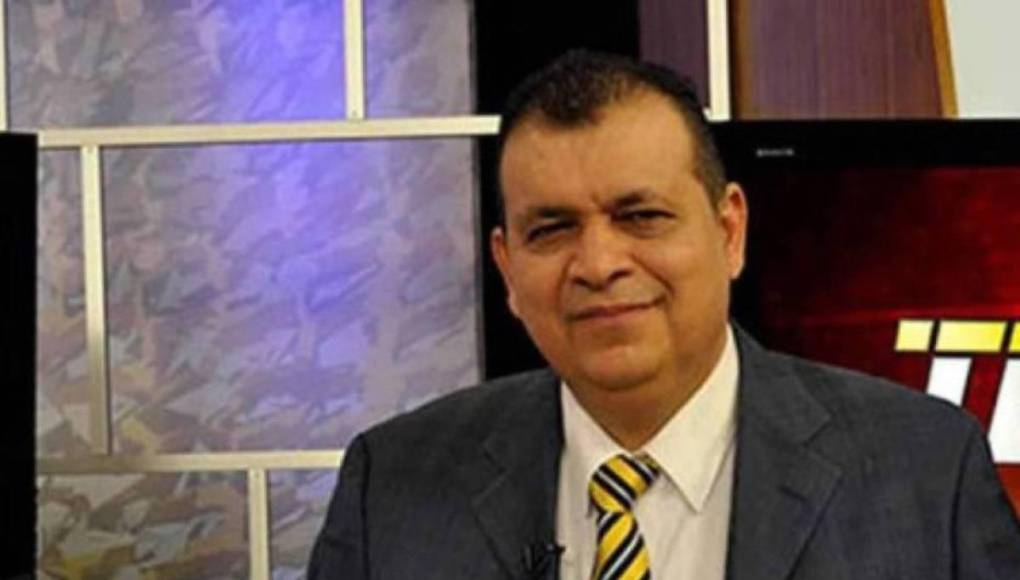 Periodista Orlando Ponce Morazán anuncia que se casará