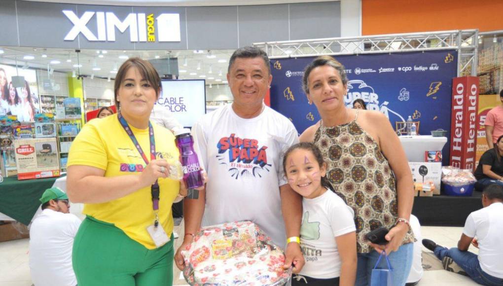 Felices y junto a sus hijos: Así fue la premiación del Súper Papá 2024