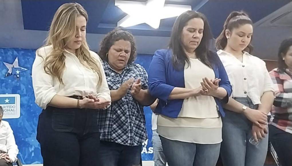 Sin presencia de líderes del Partido Nacional, Ana García presenta precandidatura