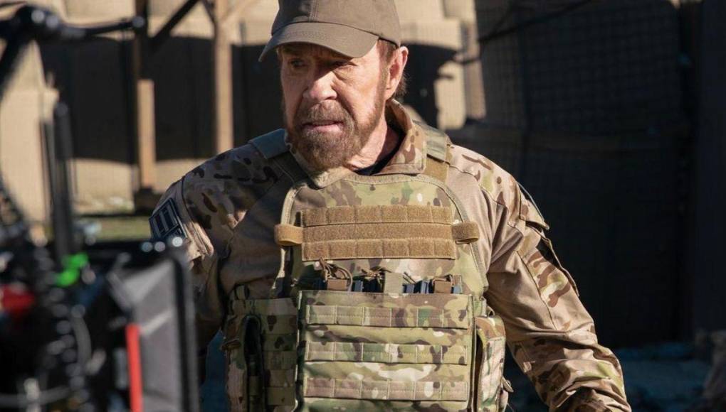 Chuck Norris celebra sus 84 años más activo que nunca; así ha sido su cambio físico