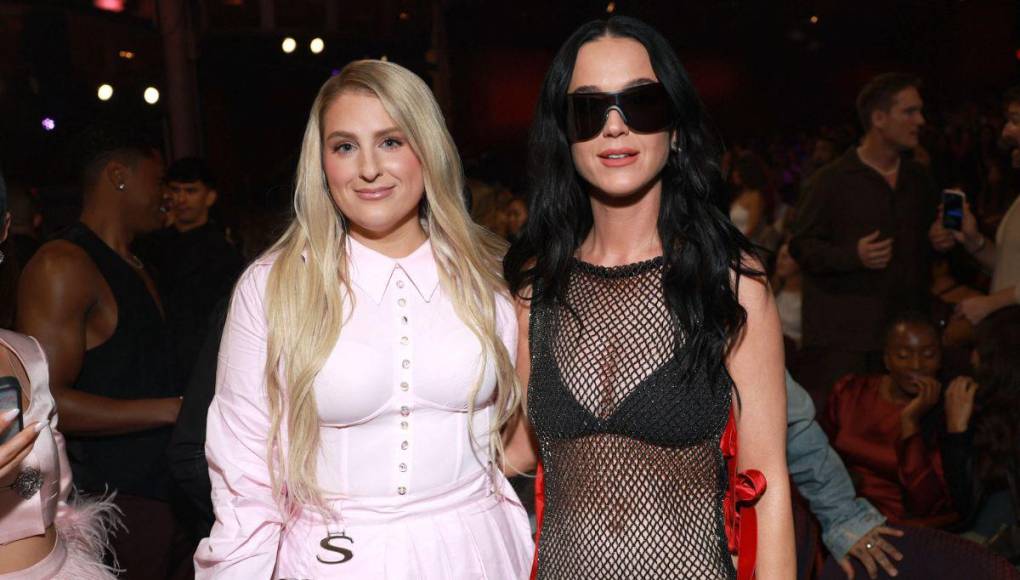 Katy Perry enciende los iHeartRadio Music Awards con un look revelador