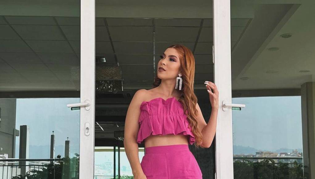 Laura Meza celebra sus tres décadas luciendo increíble cambio de imagen