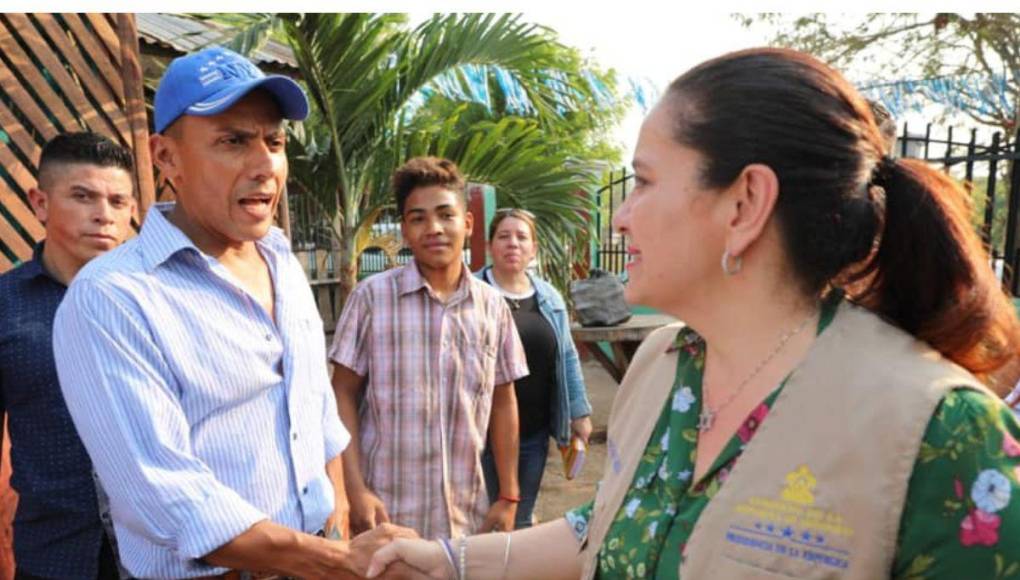 Ana García de Hernández, sus estudios académicos y carrera política