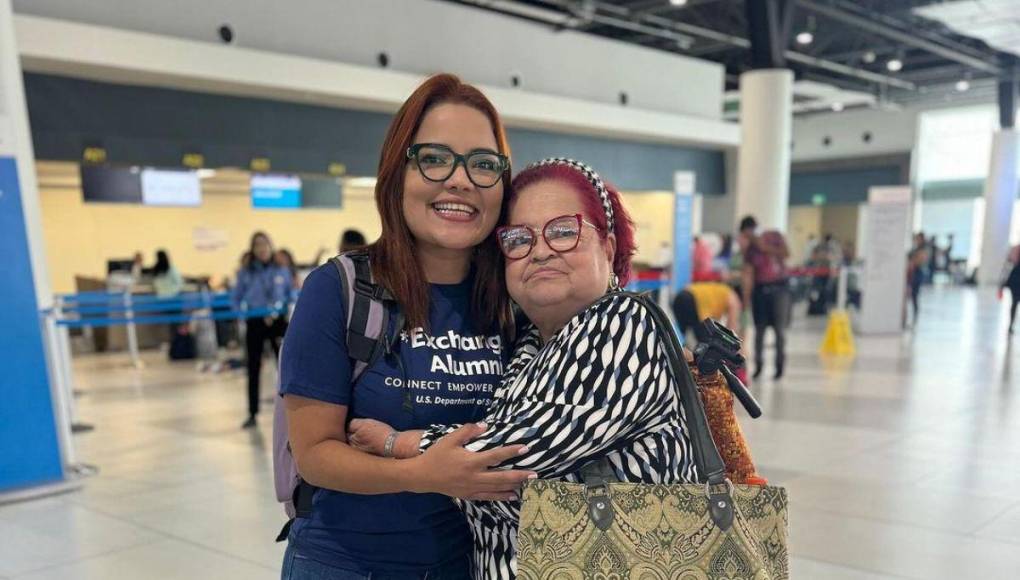 Día de la Madre: Emotivos mensajes de presentadoras a sus mamás en su día