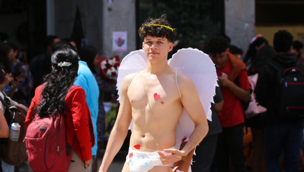 Este Día del Amor y la Amistad tuvo cupidos, un comercio activo y señales de romance