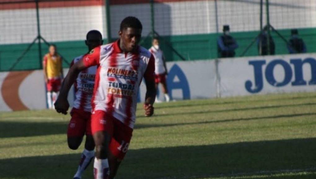 Mercado en Honduras: los jugadores y técnicos que se quedaron sin equipo