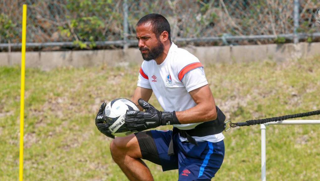 ¡Con dos altas! Troglio mandará ofensivo 11 titular de Olimpia ante Motagua