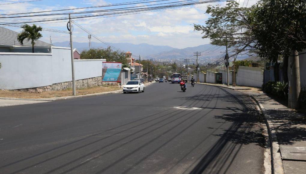 “Dragones” dejan como autopista la calle de Los Alcaldes luego de tres meses de trabajo