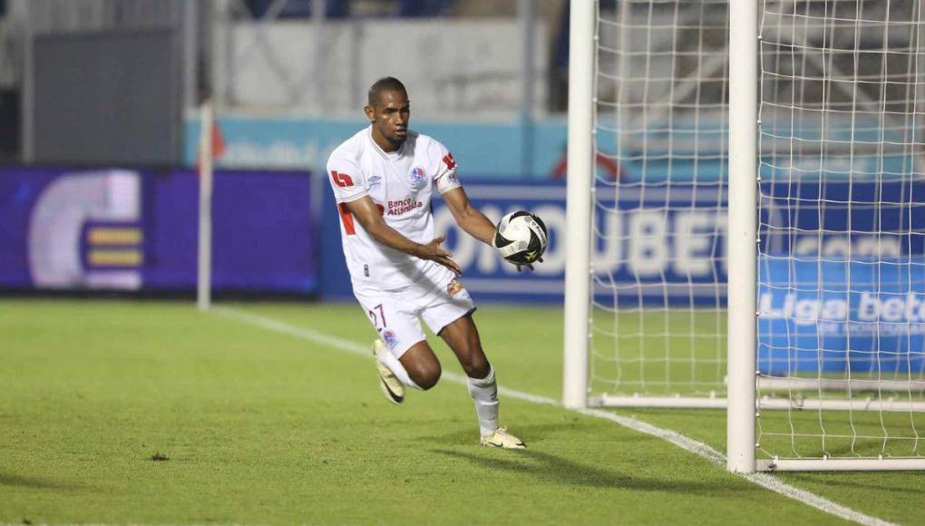 ¿Juega Araújo? Alineación con la que Olimpia busca pegar primero vs Motagua