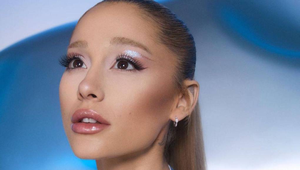 Ariana Grande revela secretos de su expareja en su nuevo álbum ‘Sweet Secrets’