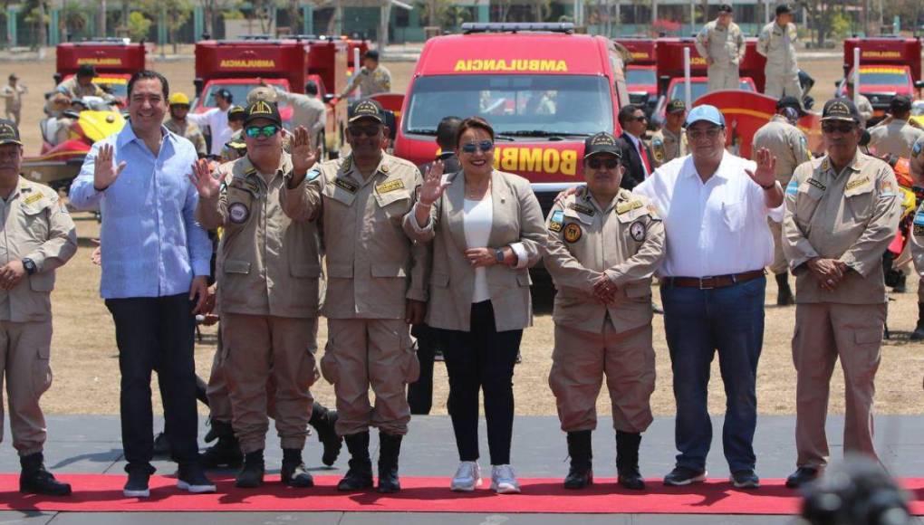 Ambulancias y flota acuática: El Cuerpo de Bomberos se fortalece