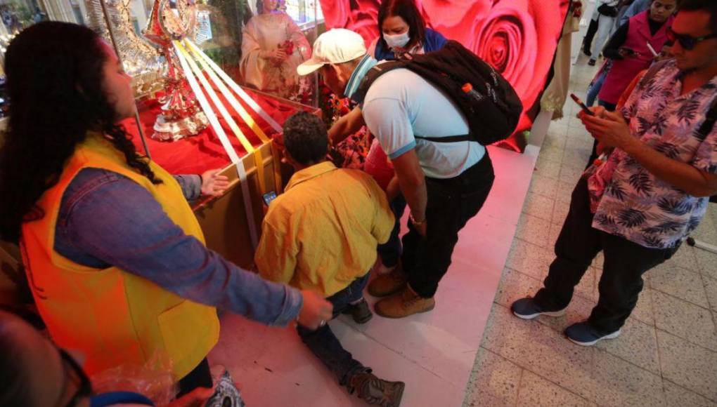 Fiesta y devoción en la feria en honor a la Virgen de Suyapa