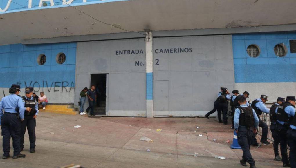 Ambientazo en el Estadio Nacional antes del clásico entre Olimpia y Motagua