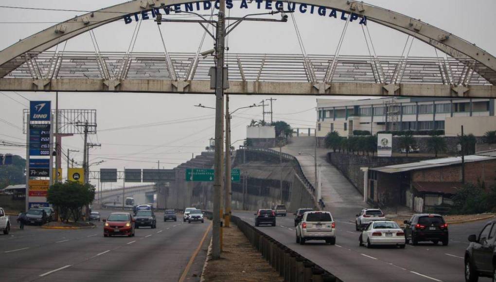 ¡Imparable contaminación! Densa capa de humo permanece sobre Tegucigalpa