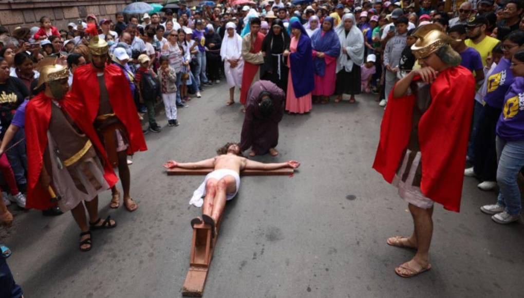 Las 14 estaciones del Vía Crucis: un recorrido espiritual hacia la Pasión de Cristo