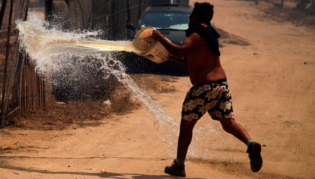 Imágenes del caos infernal que causó incendio forestal en Chile